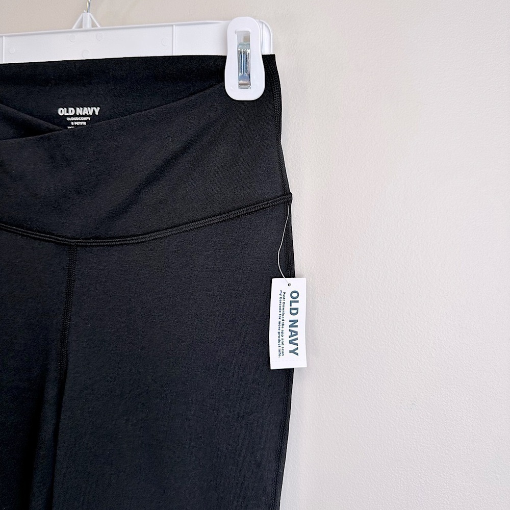 NWT Old Navy Extra High-Waisted CloudComfy Boot-Cut Leggings Black Jack Size SP - Picture 9 of 15